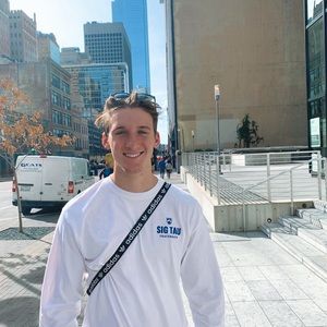 Meet your Posher, Ethan